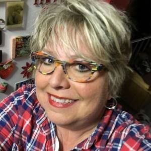 Meet your Posher, Christine